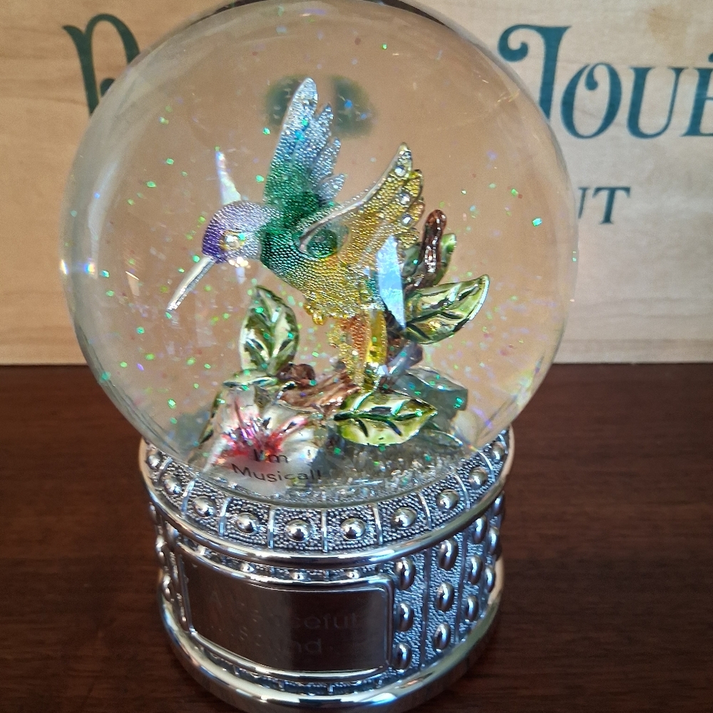 Things Remembered Vibrant Hummingbird Snow Globe - Picture 4 of 6